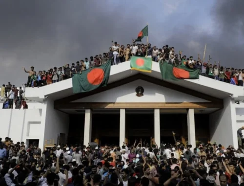 Cổ phiếu dệt may Việt Nam: Cơ hội từ bất ổn ở Bangladesh