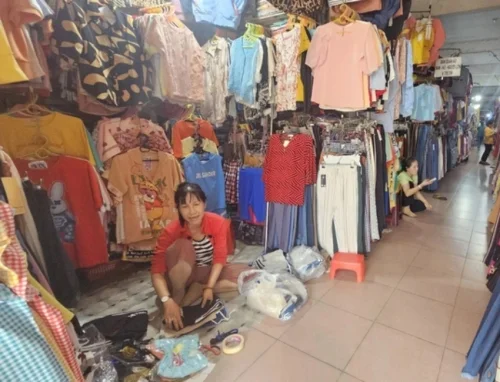 Tiểu thương Sài Gòn bức xúc với việc tăng giá thuê sạp chợ Thủ Đức